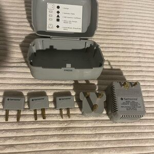 Samsonite Gray Universal Travel Adapter